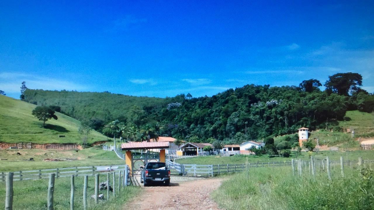 Fazenda - 40 alqueires em Lagoinha/SP